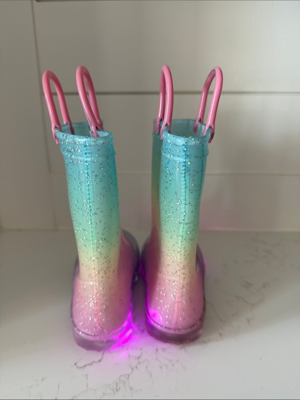 Girls 9T light-up Rainbow Glitter Rain Boots with Pink Handles - Picture 3 of 3